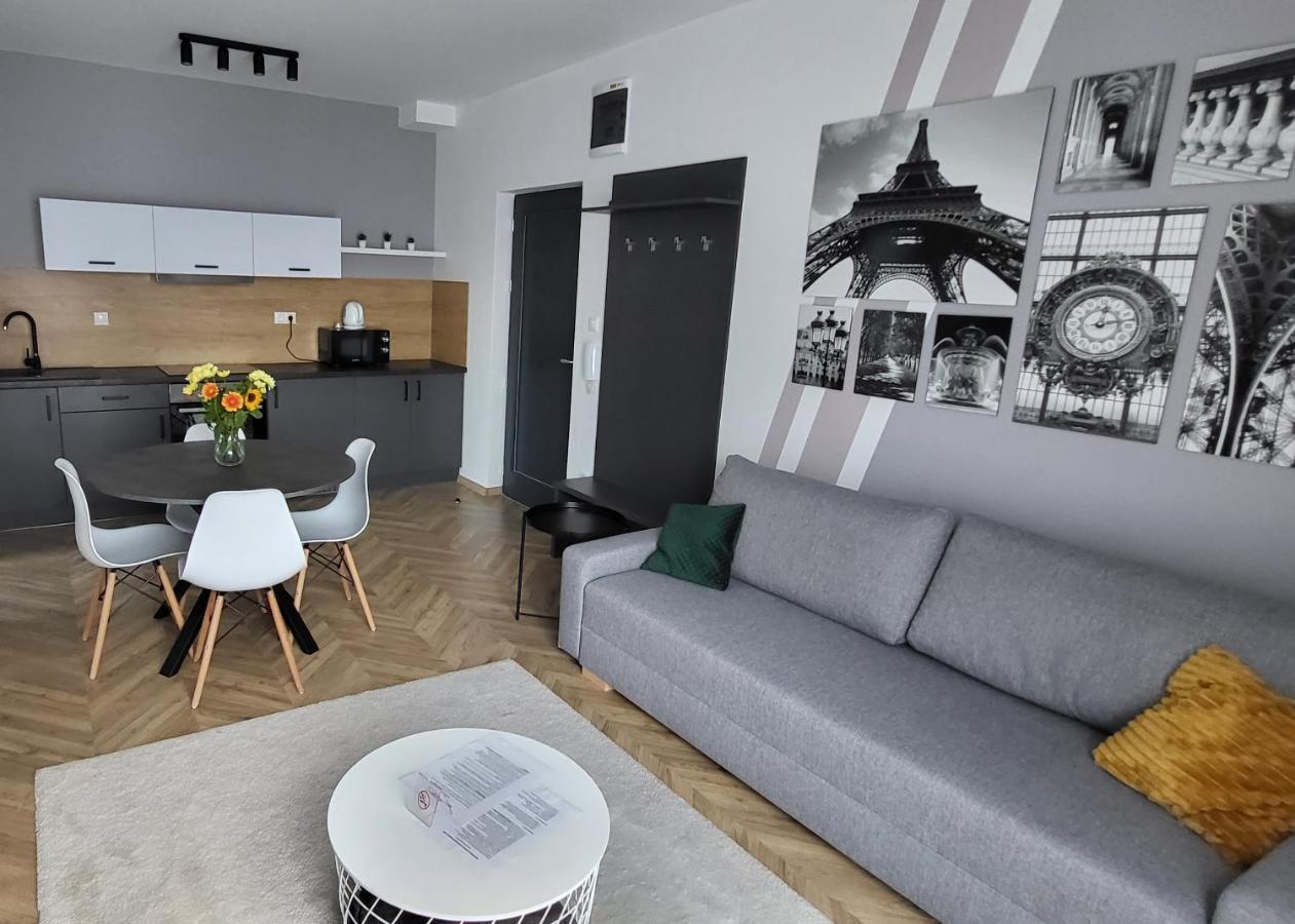 Dotis Apartman Tata Exterior foto
